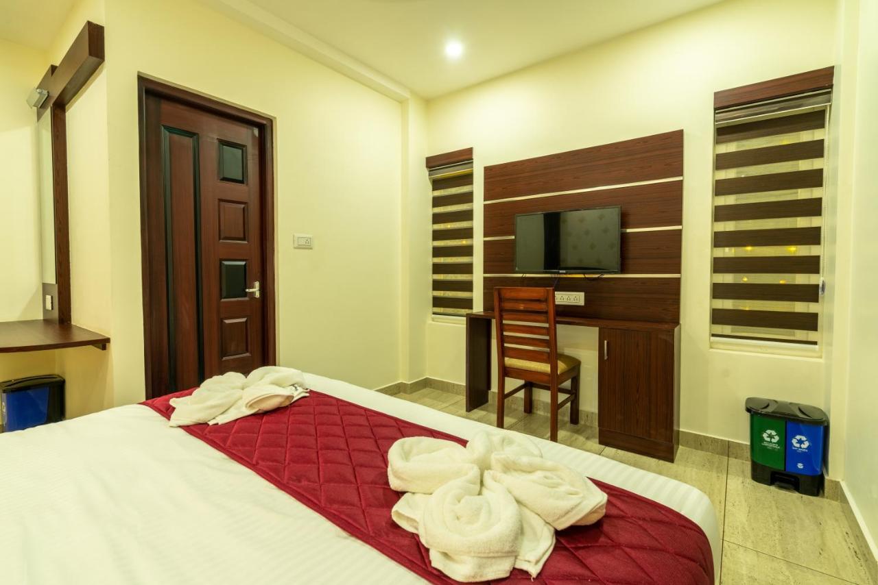 Daan Regency Hotel Thrissur Exterior foto